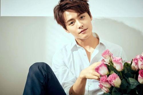 娱乐圈爆料皇权富贵,皇权富贵背后的惊人真相 第2张 娱乐圈爆料皇权富贵,皇权富贵背后的惊人真相 第2张