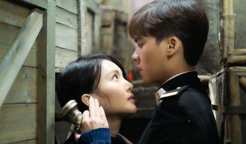 天涯爆料金晨李易峰视频,揭秘娱乐圈幕后真相 第2张 天涯爆料金晨李易峰视频,揭秘娱乐圈幕后真相 第2张