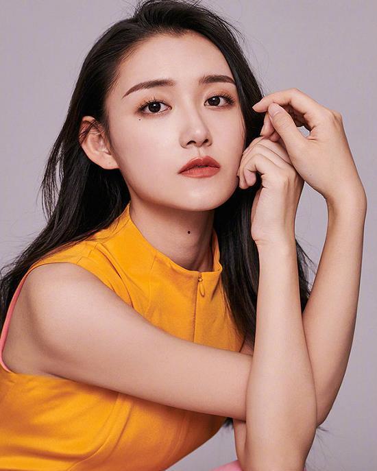 蒋依依圈内爆料,揭秘娱乐圈不为人知的幕后故事 第3张 蒋依依圈内爆料,揭秘娱乐圈不为人知的幕后故事 第3张